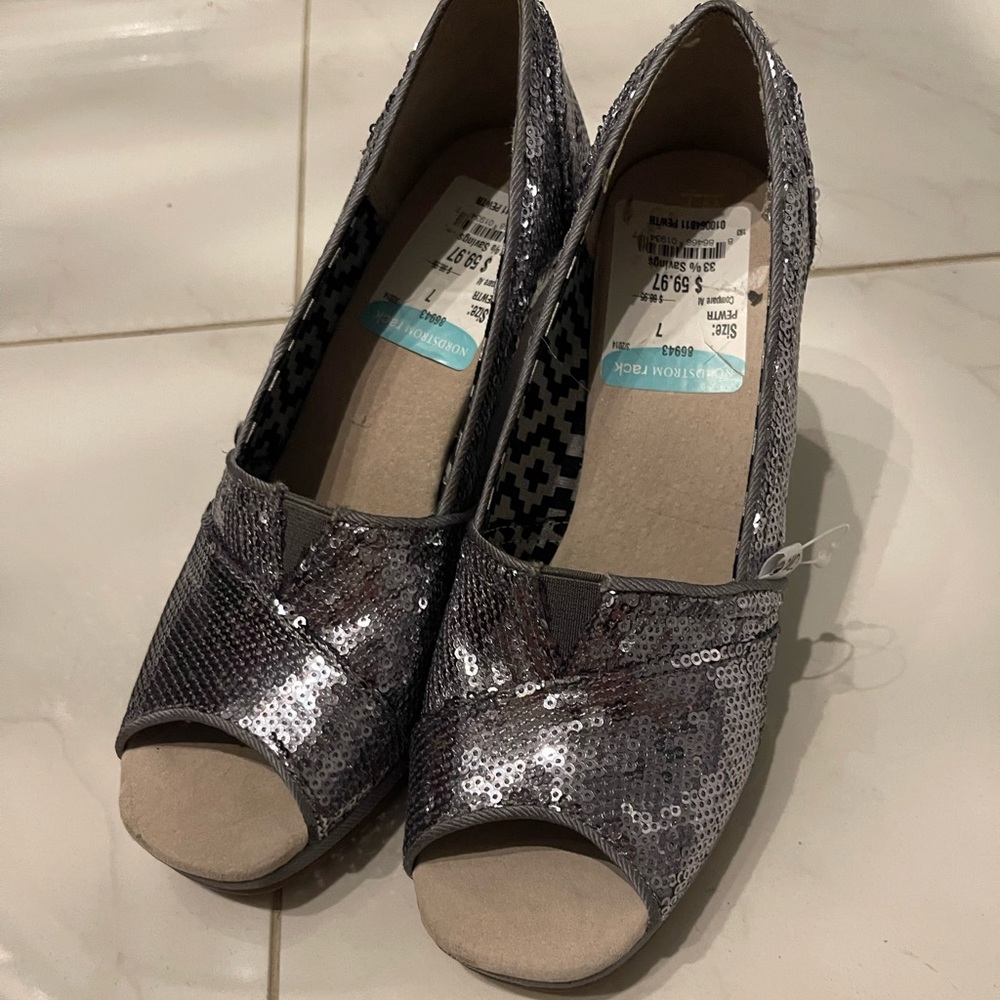 Brand new heels